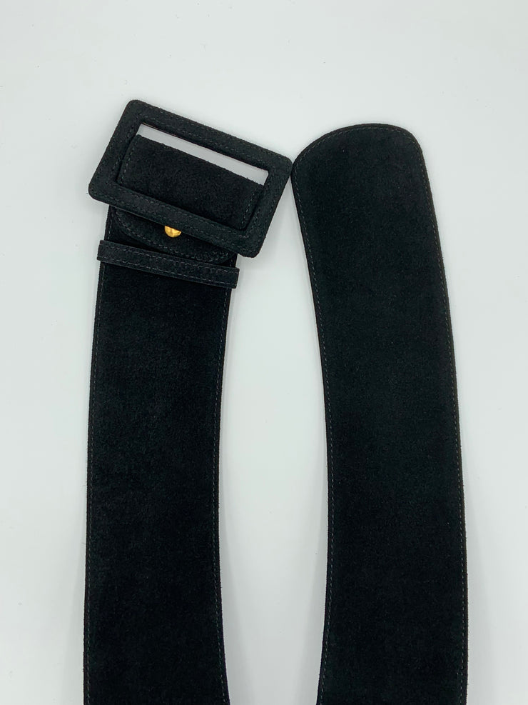 <transcy>Black hepburn</transcy>